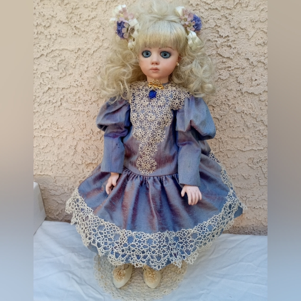 Full Body Porcelain Artist  Doll  Jointed   19"  Patented